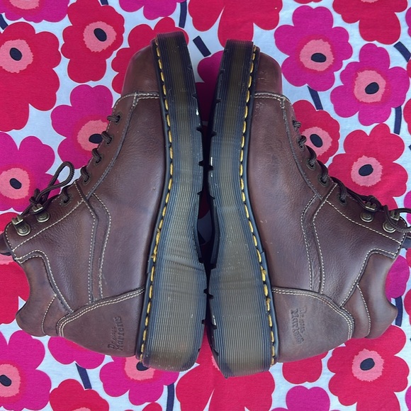 🏴󠁧󠁢󠁥󠁮󠁧󠁿 Vintage Dr. Martens MIE Chunky Lace Up Platform Ankle Boots UK 7 - Picture 9 of 17